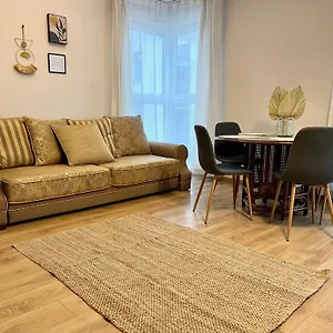 Oldtown Retro By Marina With Balcony For 6 People Apartament