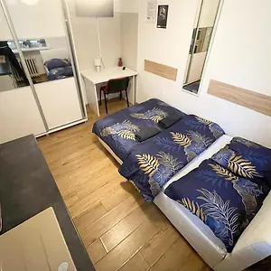 https://fantastic-apartments-ns3-room-4.warsawhotelspoland.com